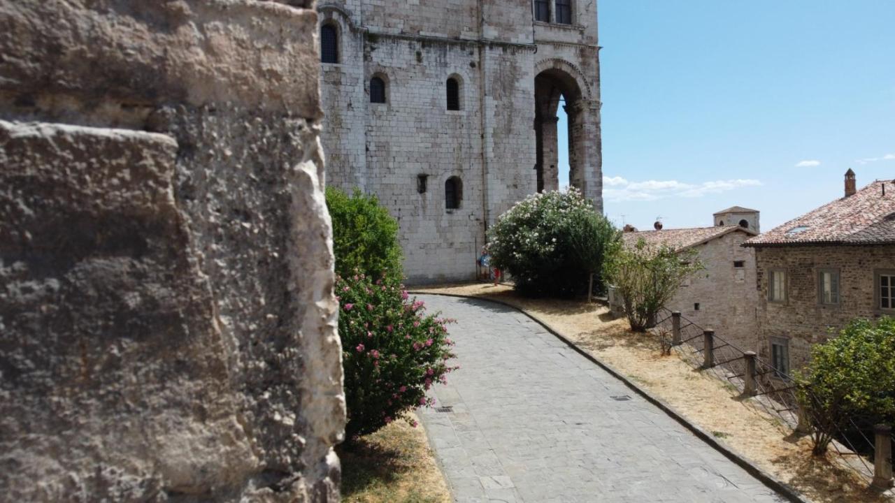 Appartamento Gattapone 9 Gubbio Exterior foto
