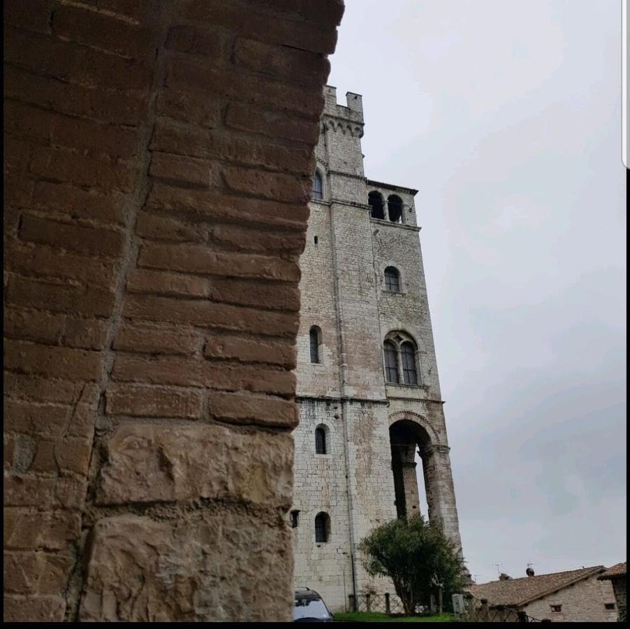Appartamento Gattapone 9 Gubbio Exterior foto
